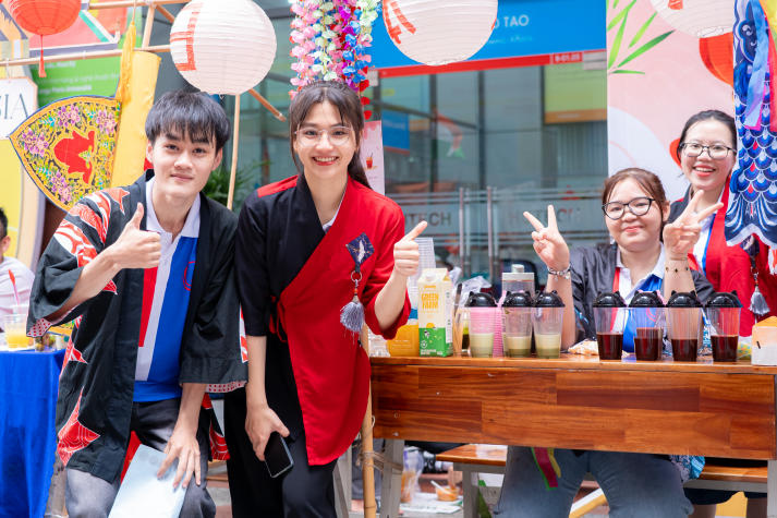 [Video] Bốn bể là nhà: HUTECH-ers chung nhịp năm châu, vươn mình toàn cầu 34