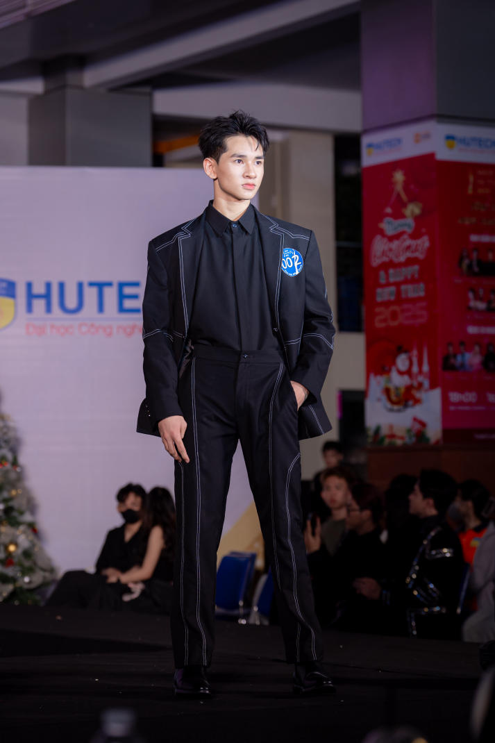 Bản lĩnh làm nền, sáng tạo làm chất - Sinh viên HUTECH nổi bật trên mọi đấu trường tài năng 111