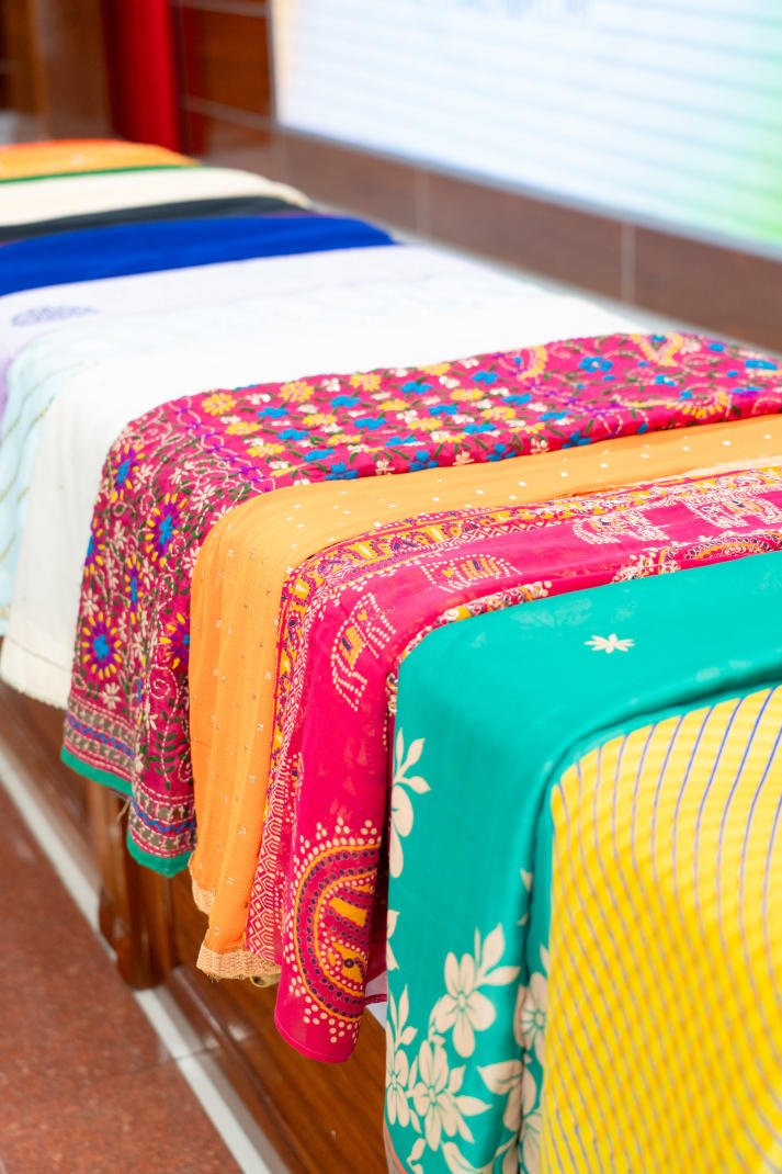 HUTECH faculty and staff explore Bhagavad Gita leadership philosophy and traditional Indian culture 84