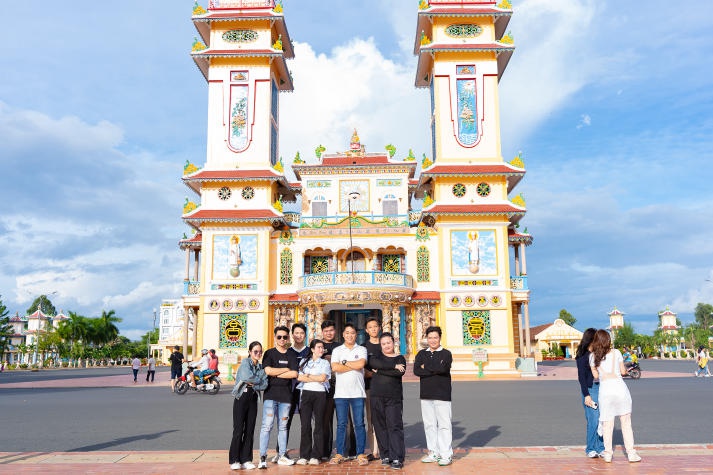 Theo chân sinh viên HUTECH và Tongmyong khám phá “Đất Thánh” Tây Ninh 57