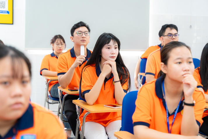 Gắn kết thực tiễn tại IELTS Mentor: Sinh viên Khoa Tiếng Anh nuôi dưỡng năng lực và đam mê nghề nghiệp 44