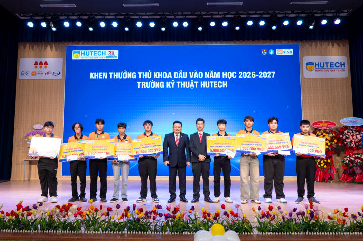 Tân sinh viên Trường Kỹ thuật HUTECH khởi động hành trình kỹ sư tương lai 71