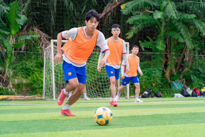 Giải bóng đá Chi bộ 17: Chung sức gây quỹ, thắp sáng mùa Trung thu cho trẻ em Vĩnh Long 105