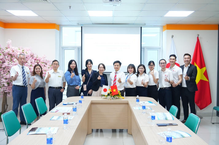 Vietnam-Japan Institute of Technology (VJIT) welcomed Consulate General of Japan in Ho Chi Minh City 8