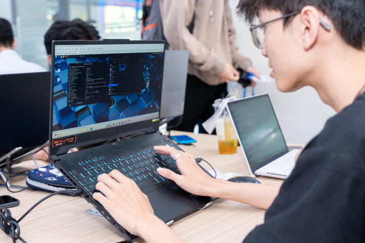 [Video] Tài năng trẻ tỏa sáng tại Chung kết Cuộc thi Sinh viên với An toàn thông tin 2025 45