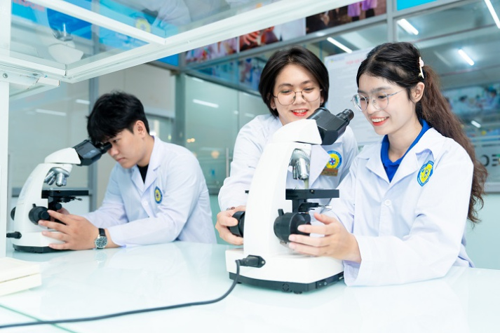 [Video] [HUTECH 30 năm] Một hành trình kiến tạo bản sắc - hội nhập - vươn tầm quốc tế 55