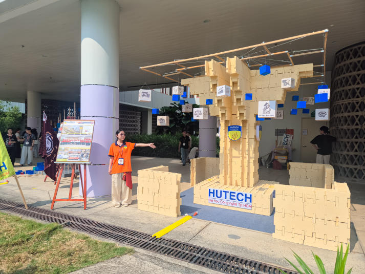Sinh viên HUTECH xuất sắc giành 9 giải thưởng tại Liên hoan Sinh viên Kiến trúc toàn quốc 2026 102