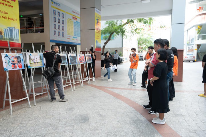 Bạn Tạ Thị Minh Hoà - Khoa Trung Quốc học giành Giải Nhất “HUTECH Photo Awards 2023” 229