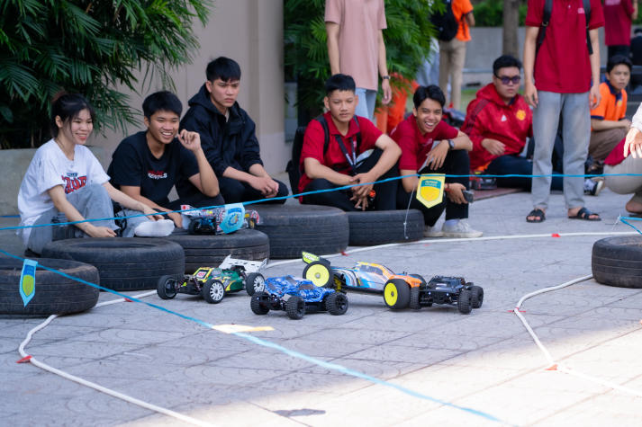 Sinh viên HUTECH hiện thực hóa đam mê kỹ thuật - công nghệ qua loạt dự án và sân chơi 30