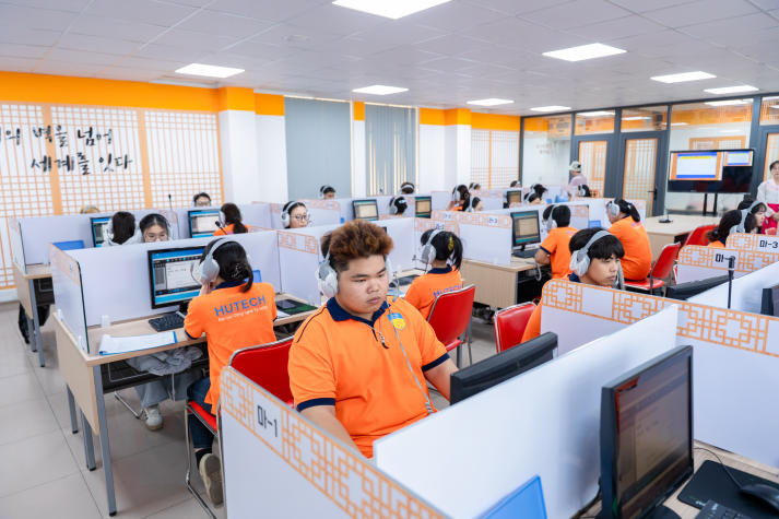 [Ảnh] Khám phá loạt “tọa độ” học tập, thực hành và rèn luyện thú vị tại HUTECH 148