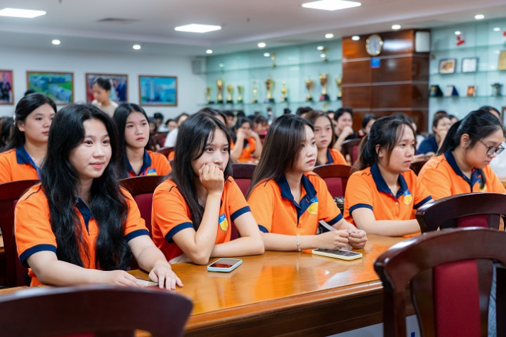 Cựu sinh viên đồng hành cùng sinh viên tạo dấu ấn cá nhân trong lĩnh vực Marketing 47