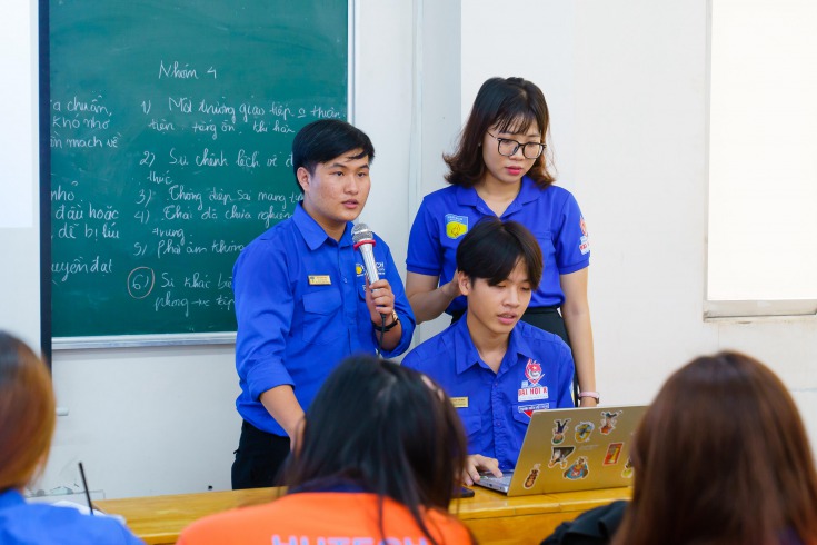 [Mùa hè xanh HUTECH 2023] Chiến sĩ mùa hè xanh tham gia tập huấn chiến sĩ trước thềm ra quân 136