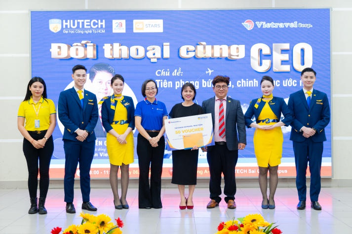 [Video] CEO Nguyễn Quốc Kỳ kể chuyện chinh phục ước mơ cùng sinh viên HUTECH 101