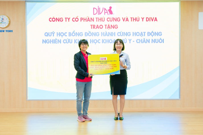 Khoa Thú y - Chăn nuôi khen thưởng hơn 120 gương mặt tiêu biểu trong học tập và phong trào năm học 2023-2024 103