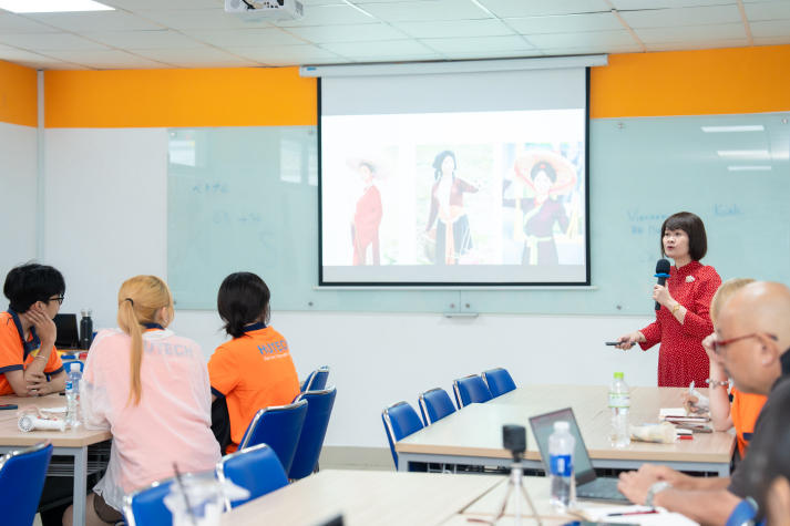 [Video] Sinh viên Đại học Hosei (Nhật Bản) tìm hiểu văn hóa và lịch sử Việt Nam từ nhiều góc nhìn 71