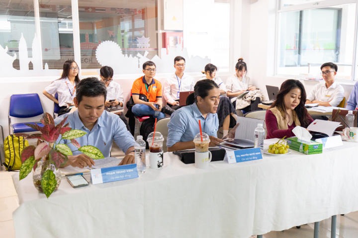 “Choáng ngợp” với loạt đồ án tốt nghiệp ấn tượng của sinh viên ngành Thiết kế đồ họa HUTECH 20