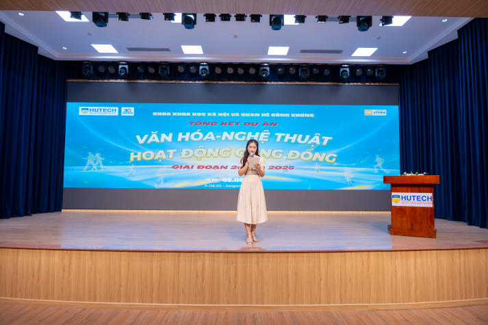 Khoa Khoa học Xã hội và Quan hệ Công chúng tôn vinh loạt dự án ý nghĩa của sinh viên 14