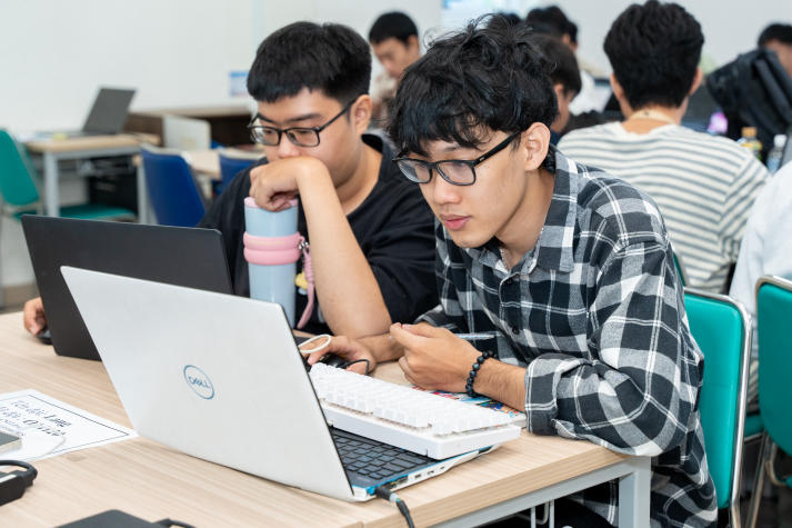 [Video] HUTECH đăng cai Chung kết OAI HCMC 2025: “Sàn đấu” AI mở ra cơ hội chinh phục công nghệ số 58