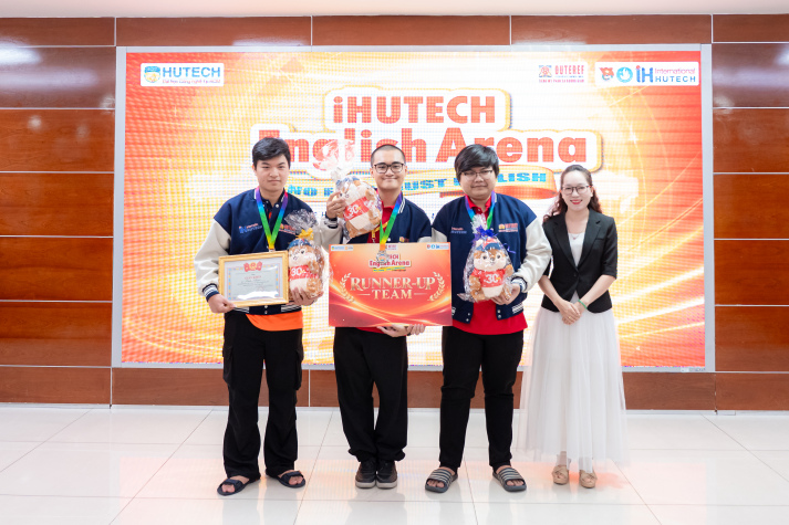 [Video] Sinh viên Viện Đào tạo Quốc tế bứt phá bản lĩnh tiếng Anh tại iHUTECH English Arena 65