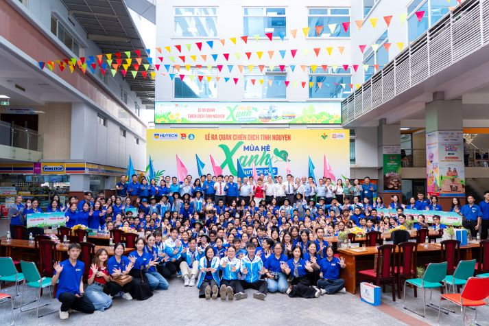 Lễ ra quân Mùa hè xanh HUTECH 2025: Sắc áo xanh tình nguyện vì cộng đồng 209