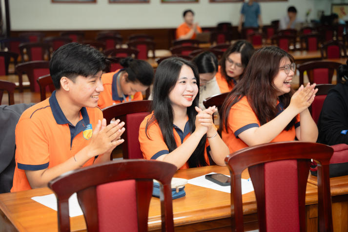 Giữ trọn y đức, vững bước vào nghề cùng sinh viên Khoa Điều dưỡng và Xét nghiệm 44