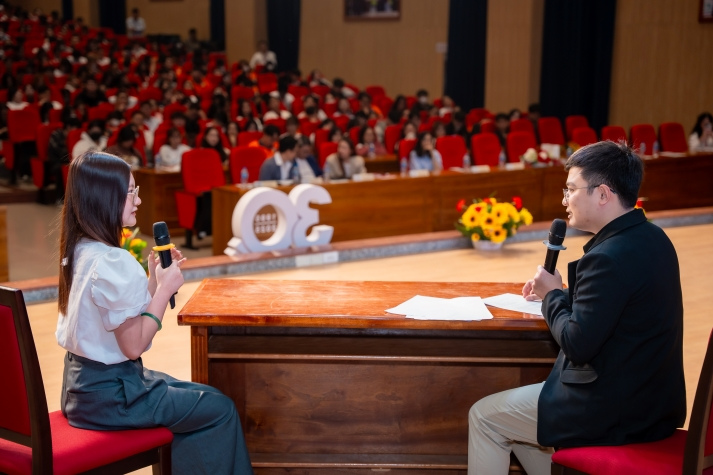 [Video] Cùng chuyên gia “mở khóa” kỹ năng phỏng vấn, sinh viên HUTECH tự tin chinh phục nhà tuyển dụng 60