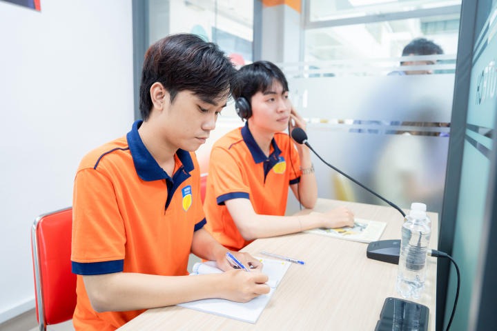 Sinh viên Khoa Hàn Quốc học thích thú “Đối mặt với AI - Tương lai của nghề biên phiên dịch” 113