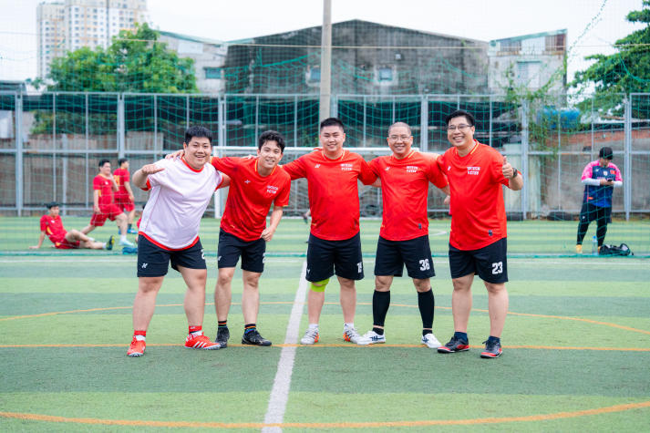 [Hội thao CB-GV-NV HUTECH 2025]: Bóng đá nam ra quân, kịch tính ngay loạt trận mở màn 31