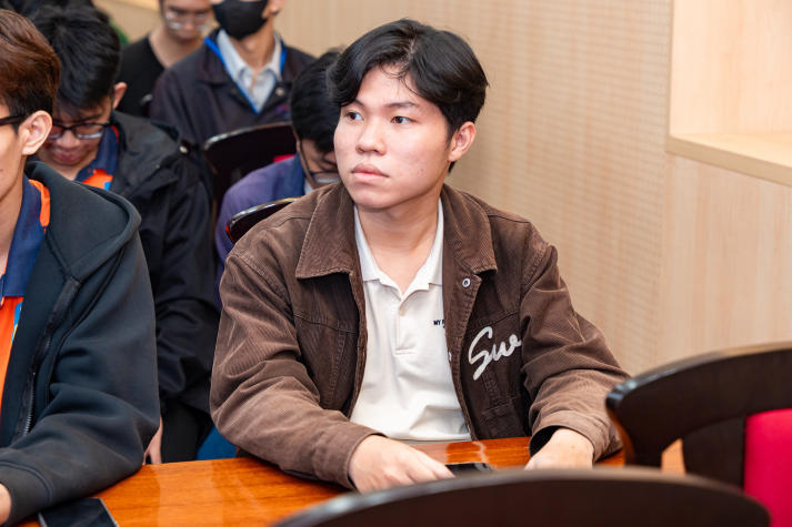 Định hướng nghề IT: Nắm bắt xu hướng, làm chủ tương lai cùng sinh viên Khoa Công nghệ thông tin 40