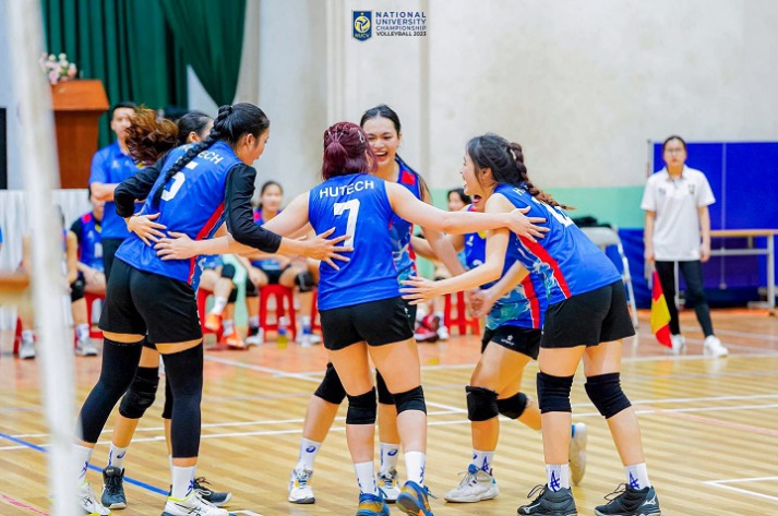 Đội tuyển bóng chuyền nữ HUTECH xuất sắc giành hạng 3 tại vòng Chung kết Giải Bóng chuyền Sinh viên toàn quốc 2023 43