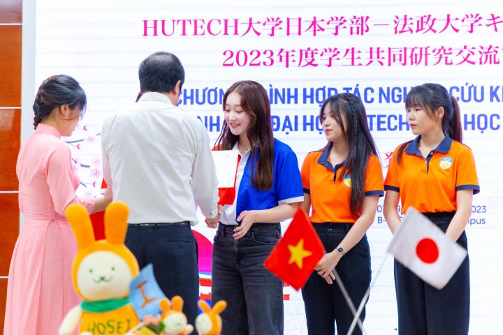 Khoa Nhật Bản học tổng kết chương trình Nghiên cứu khoa học giữa sinh viên HUTECH và sinh viên ĐH Hosei (Nhật Bản) 126