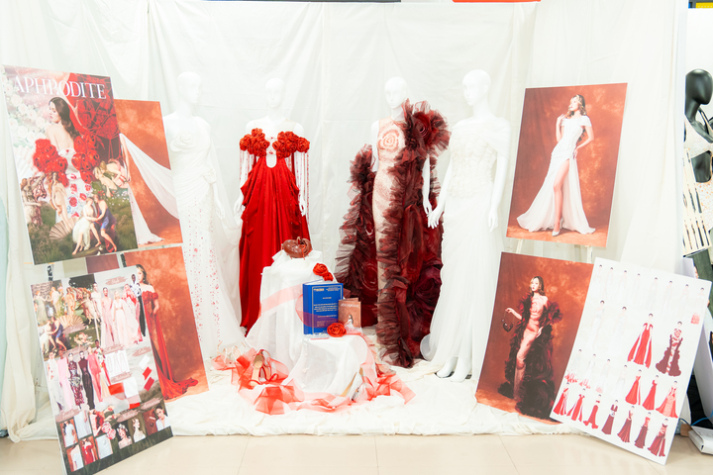 [Video] Sinh viên Thiết kế thời trang thổi hồn chất liệu truyền thống vào đồ án tốt nghiệp 75