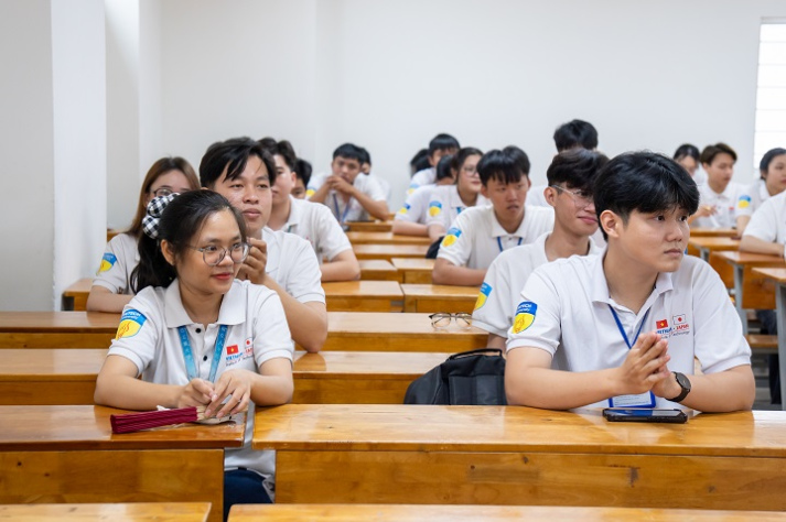 VJIT trang bị hành trang nghề nghiệp trong kỷ nguyên mới cho sinh viên khối ngành Quản trị - Dịch vụ - Truyền thông 35