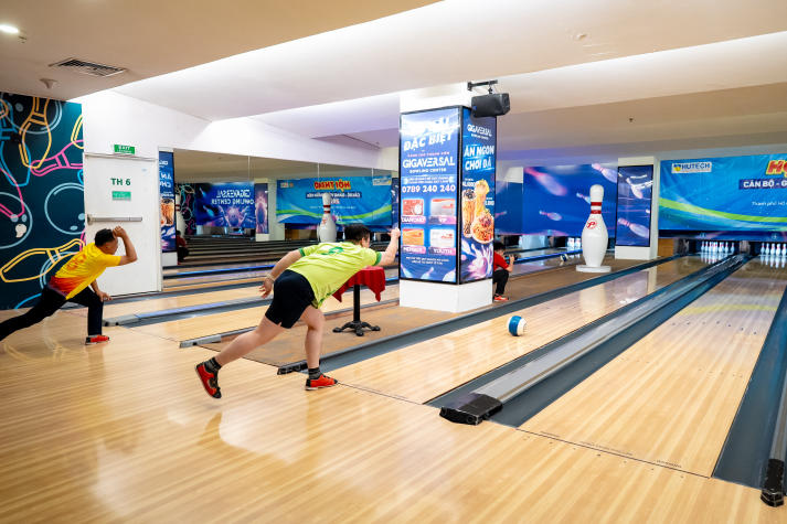 Liên quân VPT - VP.HĐT - P.NS – B.TT - TT.KĐ-ĐBCL - TT.IT lập “hat-trick” vô địch Bowling 38