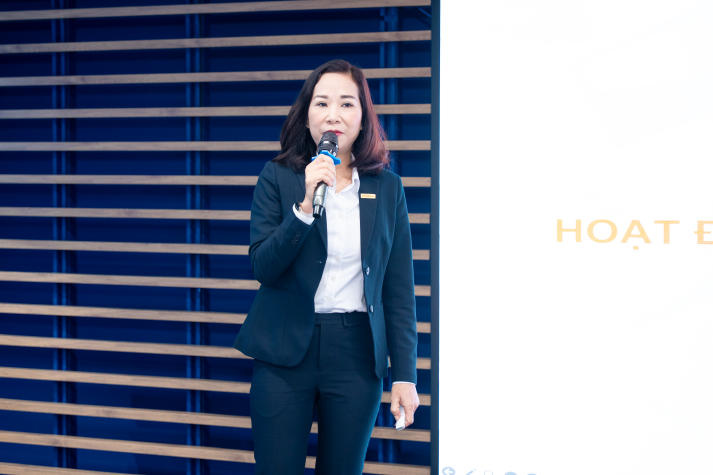 [Video] Sinh viên Công nghệ tài chính HUTECH trải nghiệm thực tế chuyển đổi số tại Eximbank 56