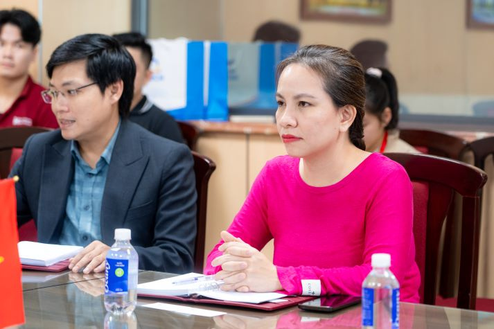 Nhiều cơ hội hợp tác học thuật quốc tế từ buổi làm việc giữa HUTECH và George Mason University Korea 69