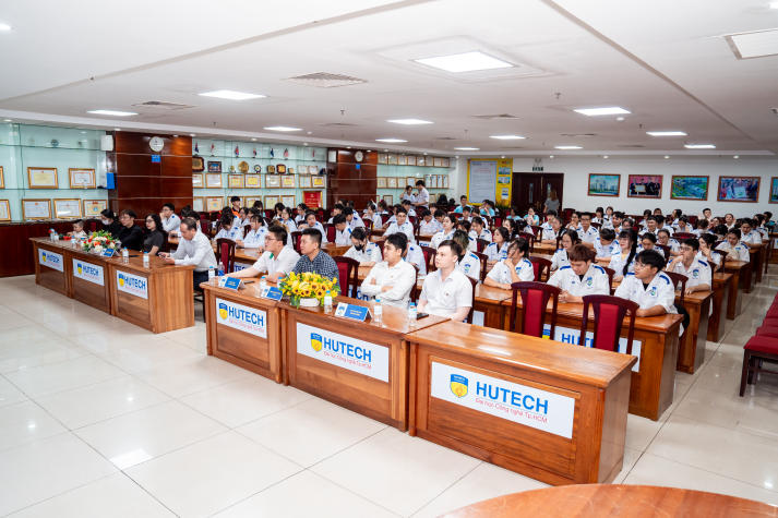 [Video] Lễ khởi động học kỳ bệnh viện: Dấu mốc khởi đầu hành trình thực tập của sinh viên Khoa Điều và Xét nghiệm HUTECH 21