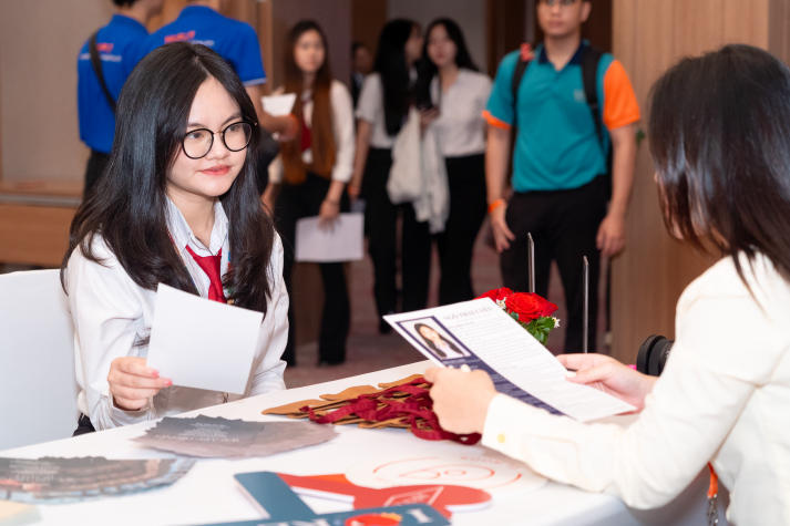 [Video] Sinh viên HUTECH khám phá lộ trình nghề nghiệp tại IHG Open Day 2026 65