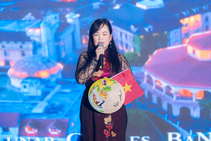 Một mùa giai điệu thăng hoa: HUTECH tôn vinh tháng 11 qua “Tiếng hát từ giảng đường” 2025 22