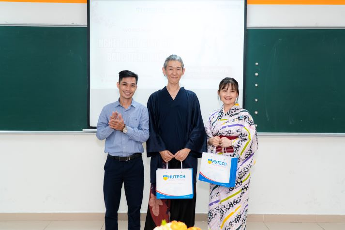Sinh viên VJIT “đọc vị” văn hóa giao tiếp Nhật Bản cùng MC Đài phát thanh Osaka (Nhật Bản) 15