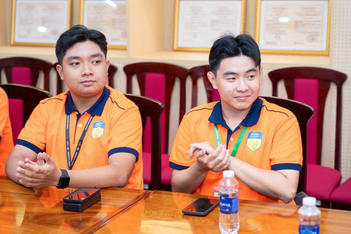 Tân sinh viên Khoa Luật vững hành trang, sẵn sàng chinh phục hành trình mới 40