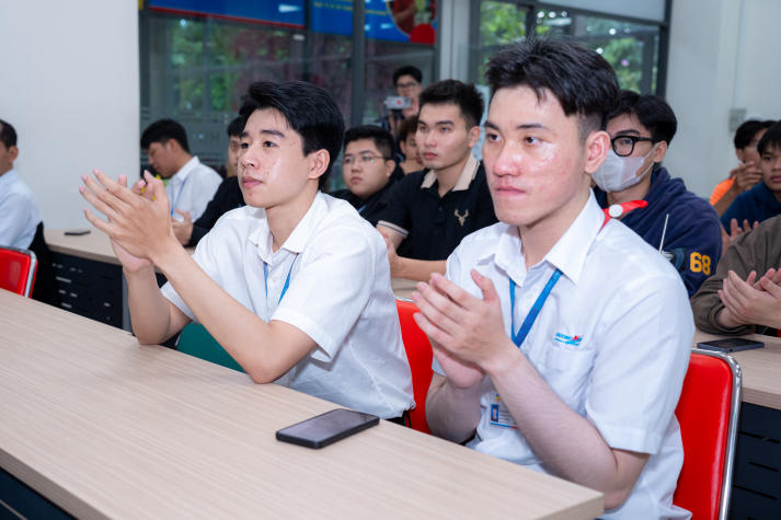 CÂU LẠC BỘ "BIM & AI" CHÍNH THỨC RA MẮT 121