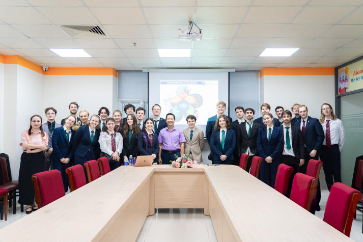 HUTECH welcomes students from University of Groningen for international academic exchange 92