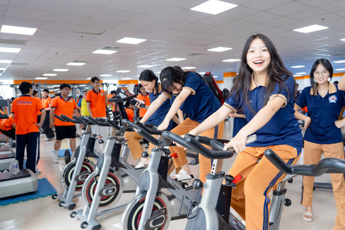 HUTECH đón đoàn học sinh trường TH-THCS-THPT Bùi Thị Xuân (Đồng Nai) tham quan, trải nghiệm môi trường đại học 40