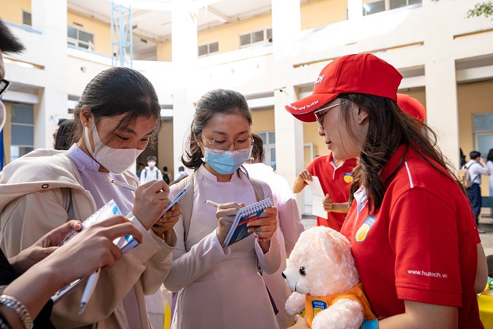 Thi tốt nghiệp trung học phổ thông năm 2023 ra sao? 14