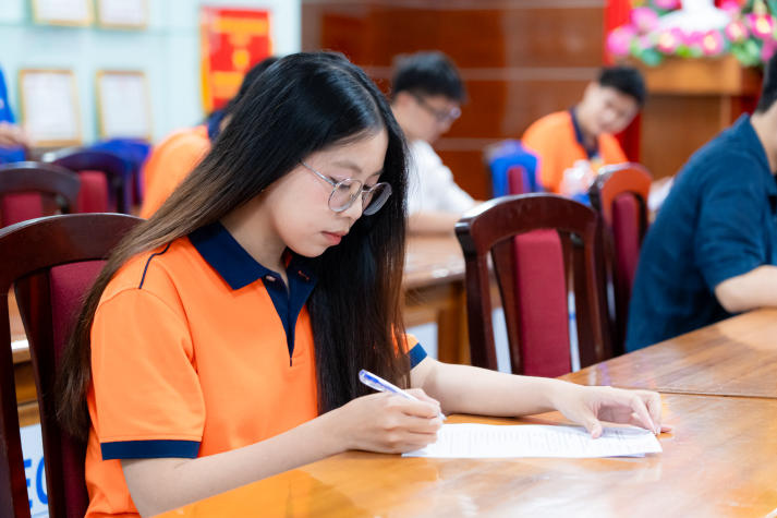 Sinh viên Khoa Quản trị kinh doanh trang bị kỹ năng tư duy phản biện, sẵn sàng chinh phục thách thức mới 76