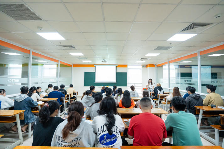 Tác phong HUTECH-ers: Văn minh bắt đầu từ những điều nhỏ 22
