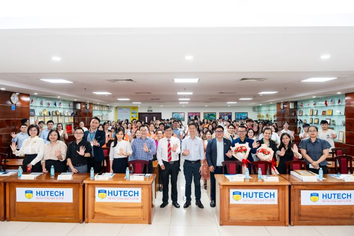 [Video] Update kỹ năng thực tiễn, sinh viên Khoa Dược tự tin khởi đầu hành trình sự nghiệp 134