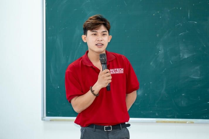 Sinh viên Viện Kỹ thuật HUTECH so tài kiến thức về tư tưởng Hồ Chí Minh 75