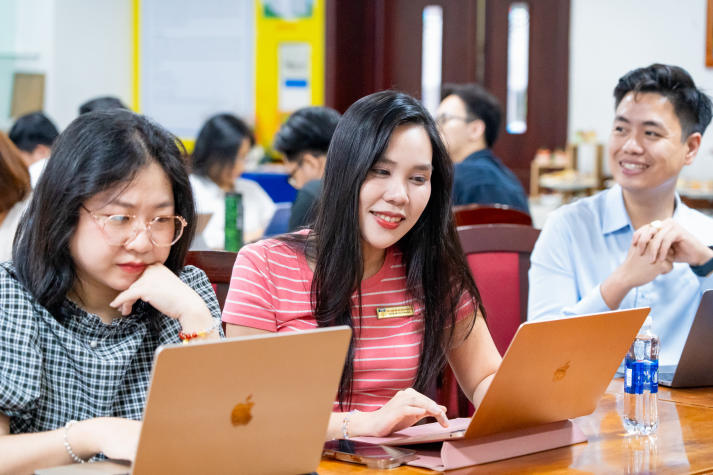 [Video] Ứng dụng AI không cần code trong giảng dạy và nghiên cứu tại HUTECH 47